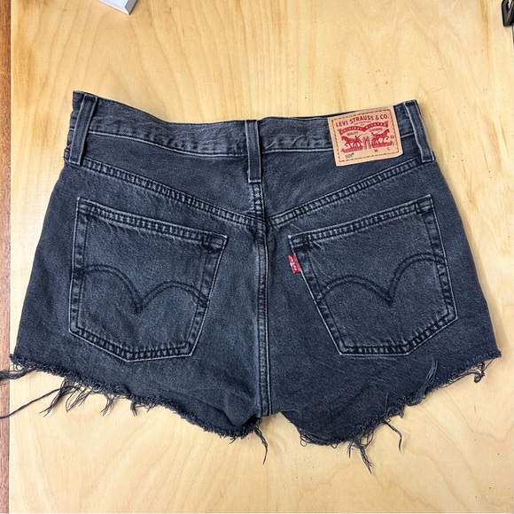 Levi’s 501 Button Fly Cut Off Shorts Black Wash 26 - Picture 6 of 7